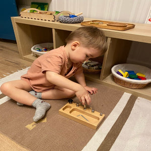 Tablero multiusos de madera Montessori